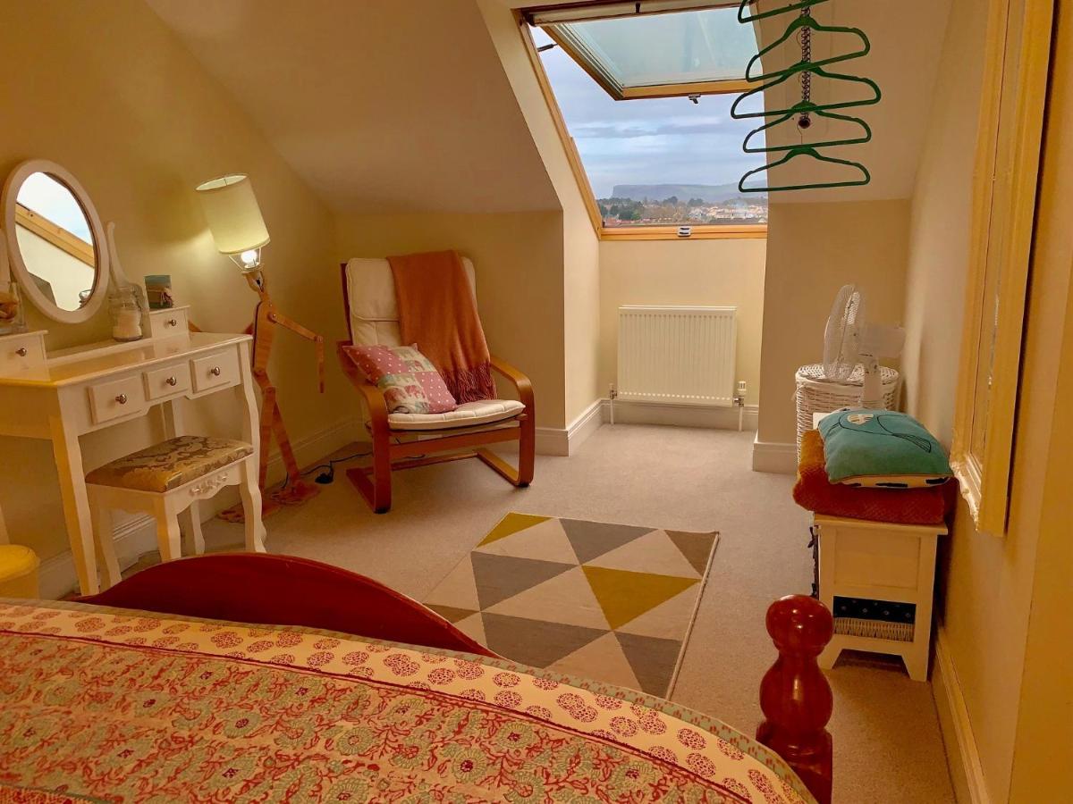 Loft Room @ Sean And Janes Ballycastle Eksteriør billede